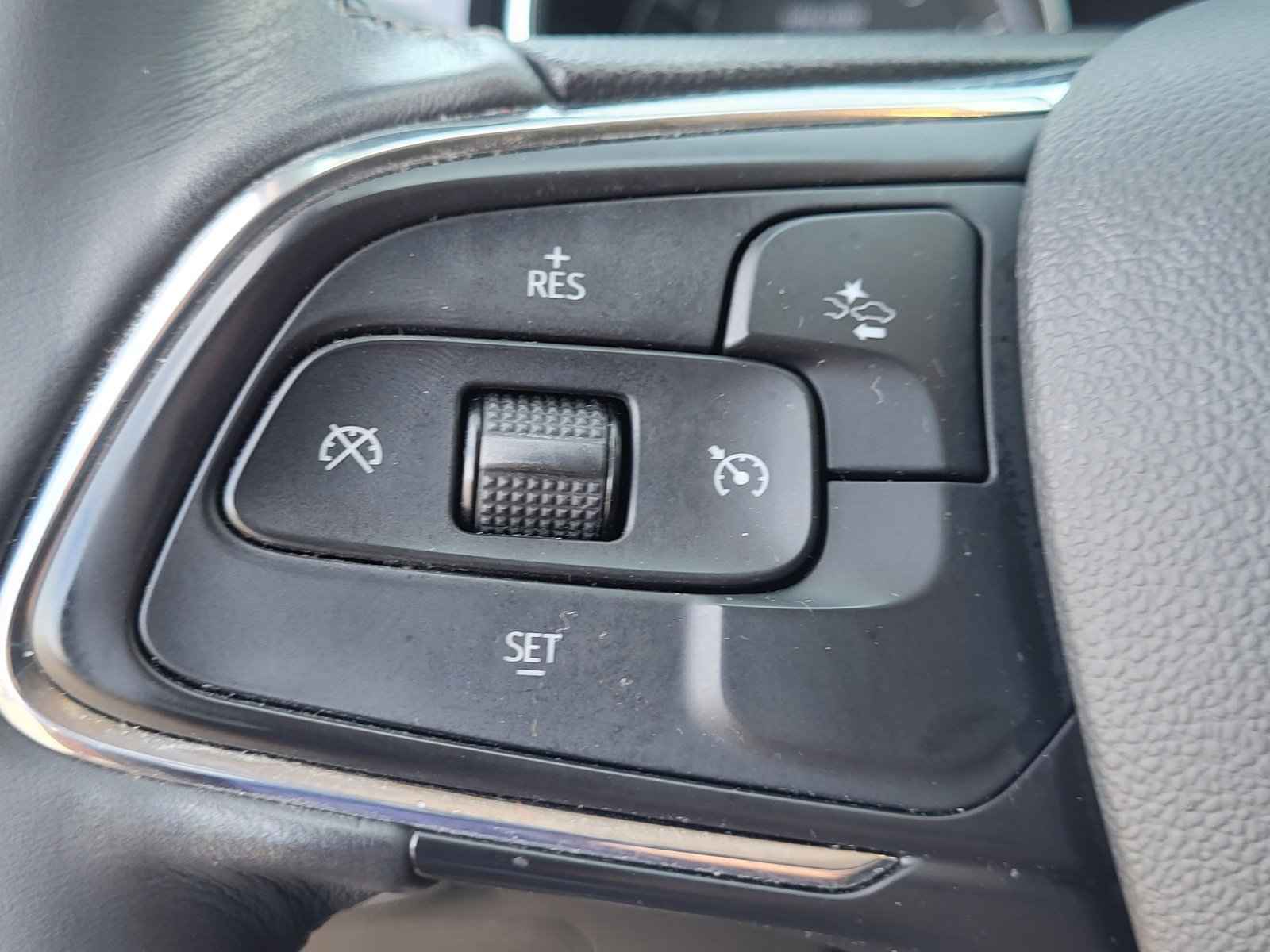 Used 2023 Buick Encore GX Select image 26