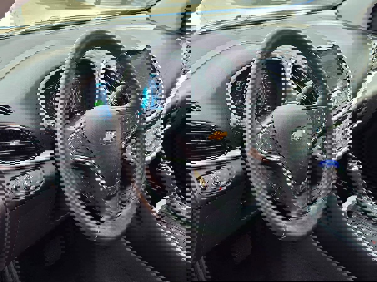 Used 2017 Chevrolet Volt LT w/ Comfort Package image 20