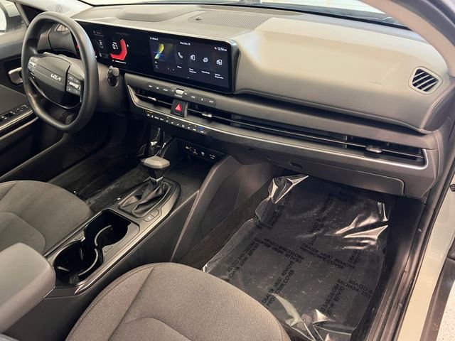 Used 2025 Kia K4 image 22