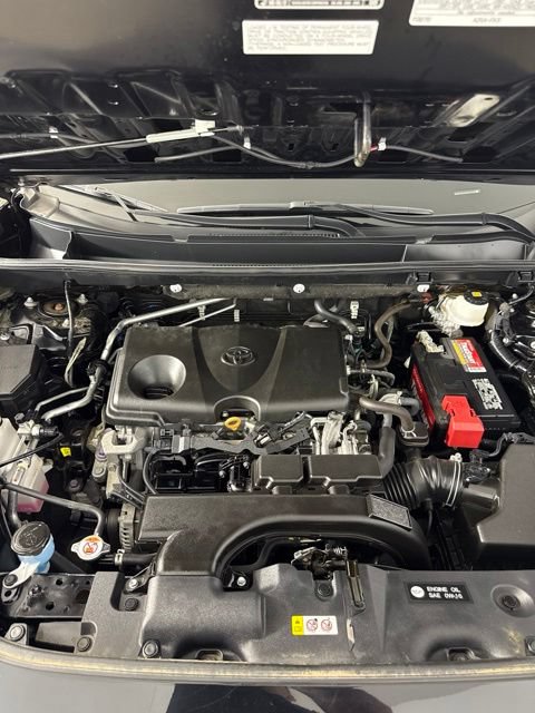 Used 2019 Toyota RAV4 XLE AWD/4WD image 10