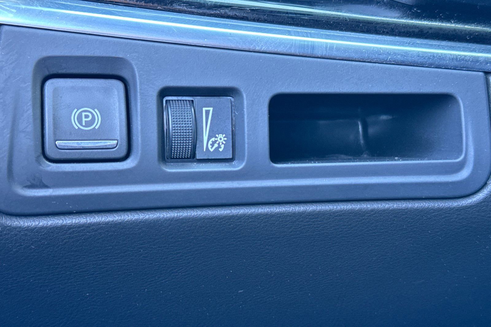 Certified 2025 Cadillac XT6 Premium Luxury image 39