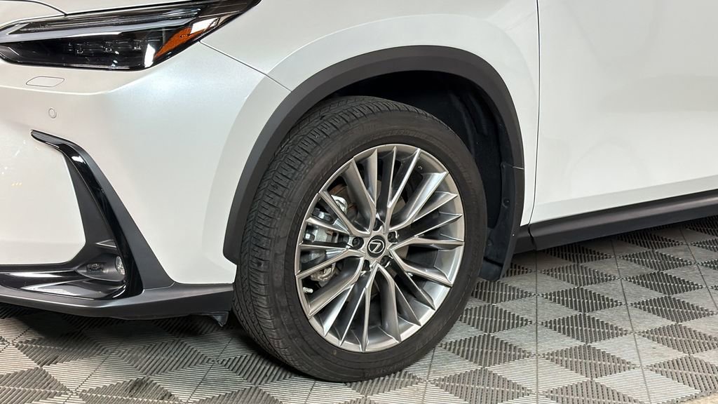 Used 2023 Lexus NX 350 AWD image 4
