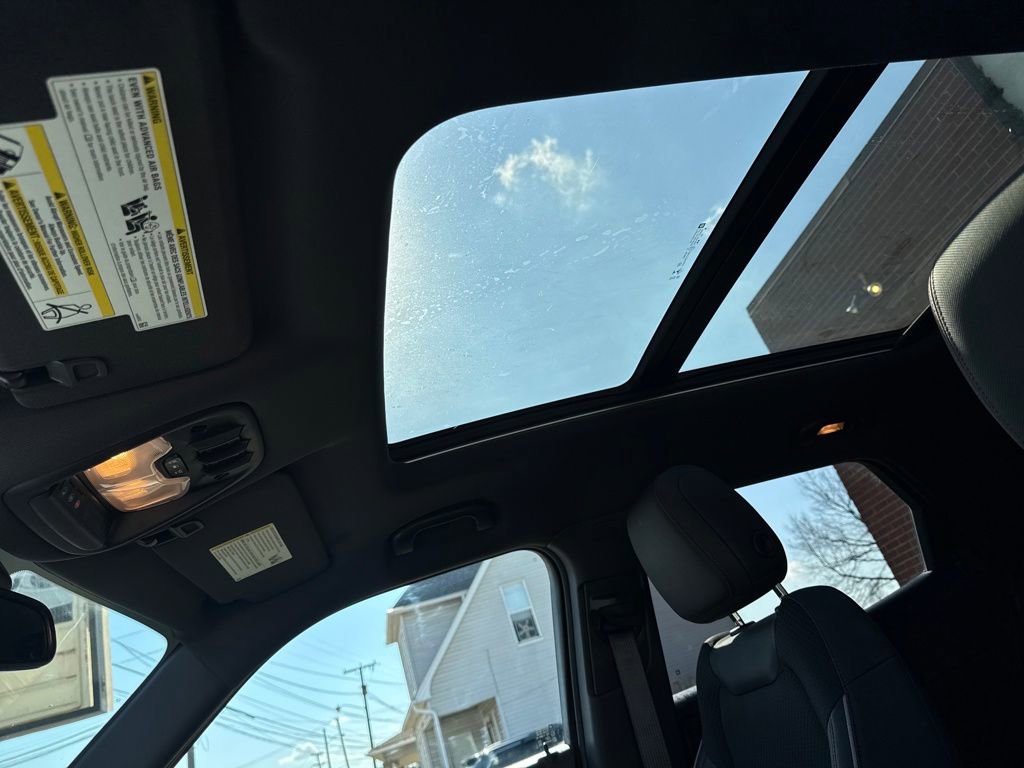 Used 2021 Chevrolet TrailBlazer RS w/ Sun and Liftgate Package image 23