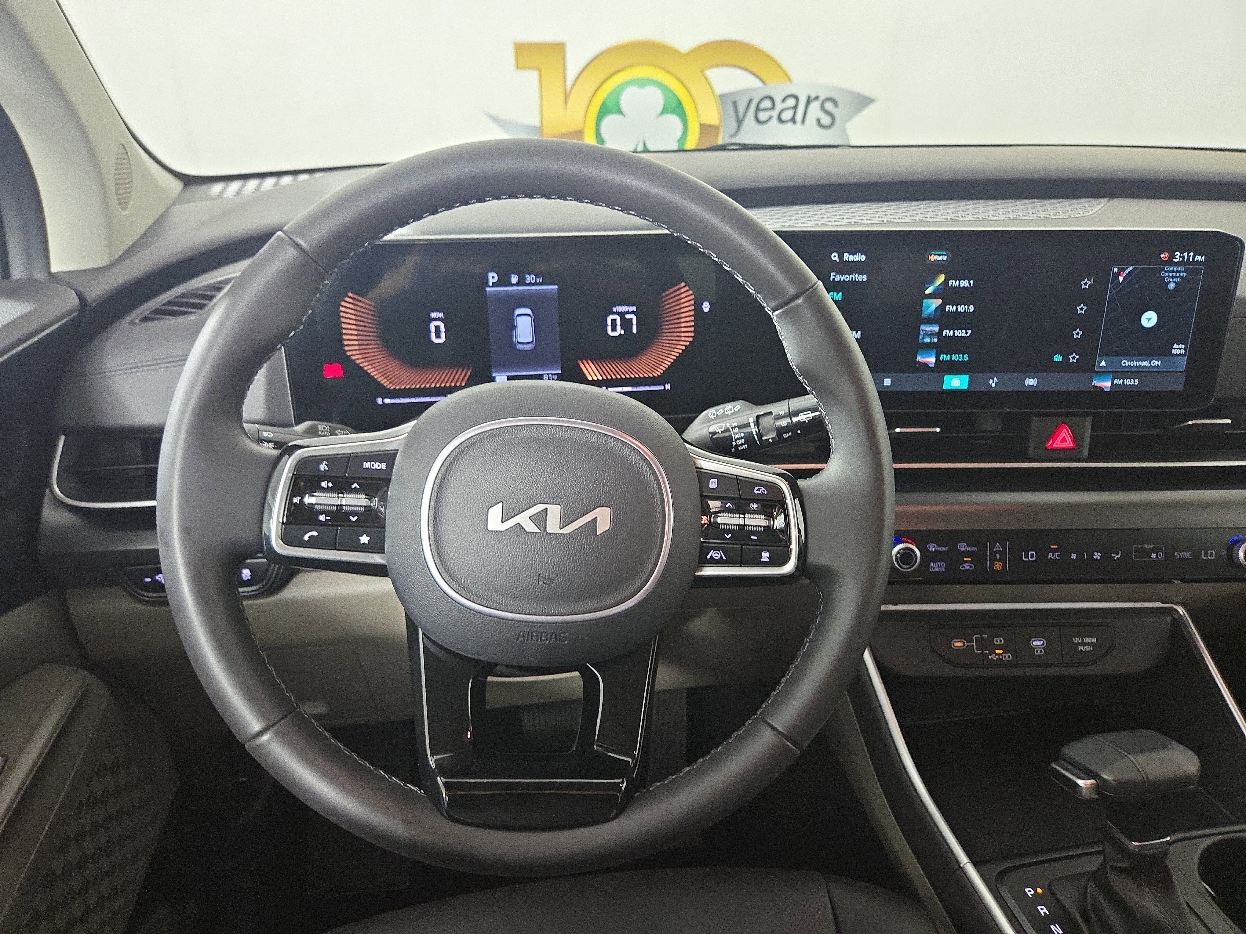 Used 2026 Kia Carnival FWD image 15
