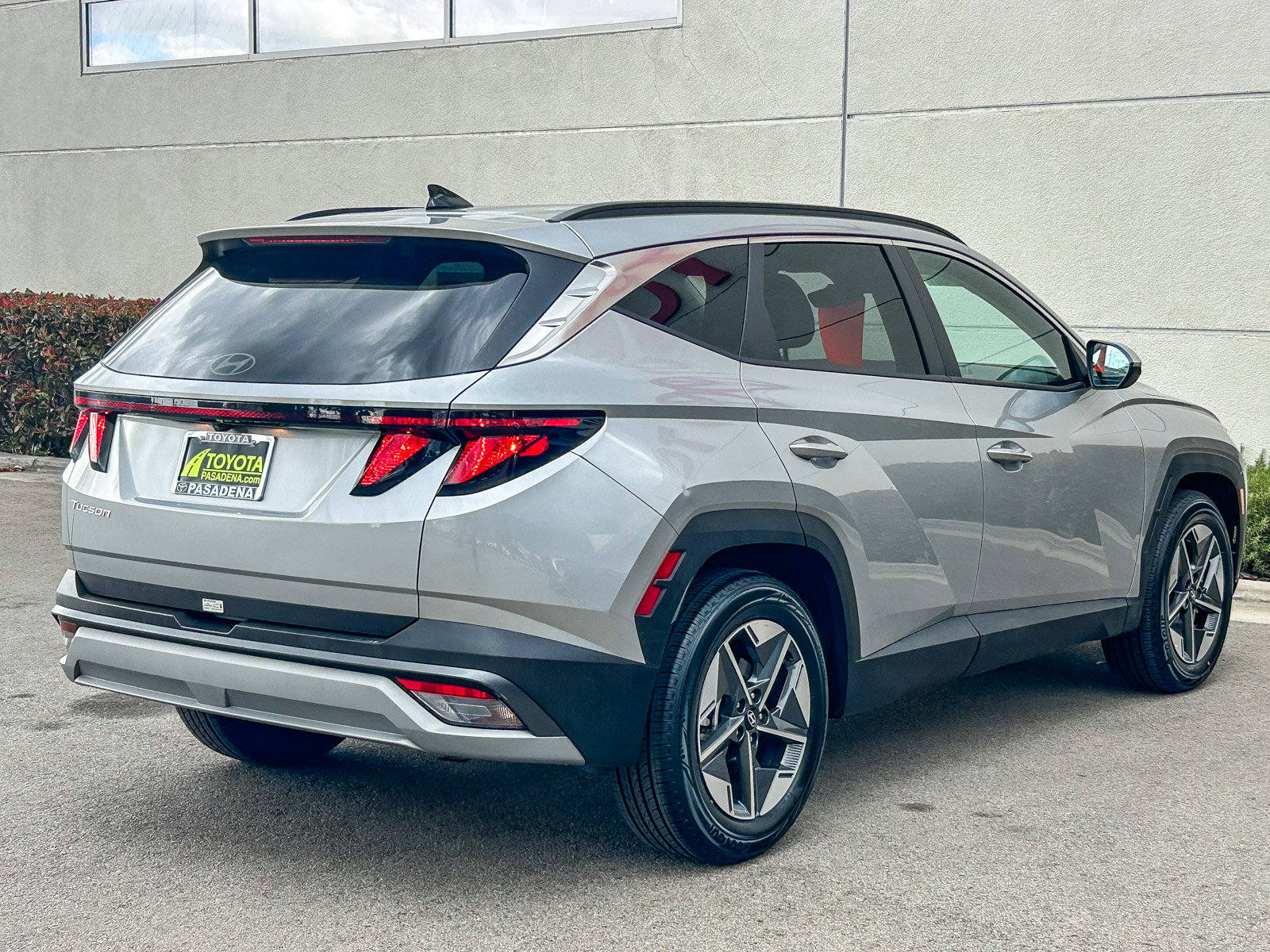Used 2025 Hyundai Tucson SEL FWD image 6