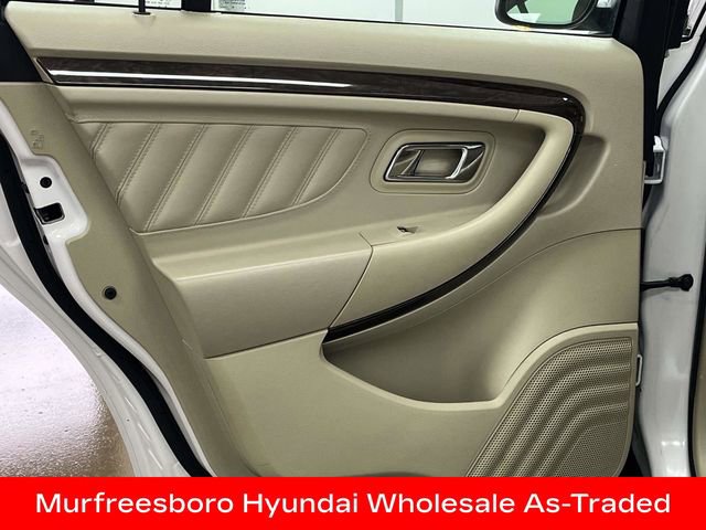 Used 2018 Ford Taurus Limited image 18