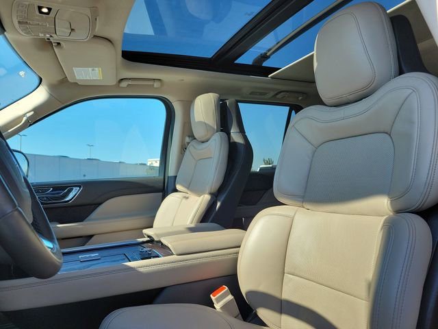 Used 2024 Lincoln Navigator L Reserve w/ Monochromatic Package image 20
