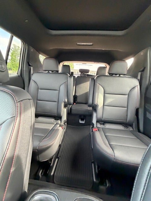 New 2026 Chevrolet Traverse Z71 w/ Enhanced Driving Package AWD/4WD image 16