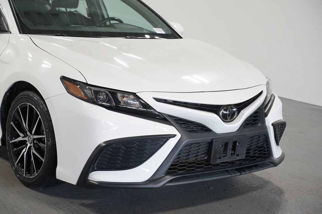 Certified 2024 Toyota Camry SE FWD image 4