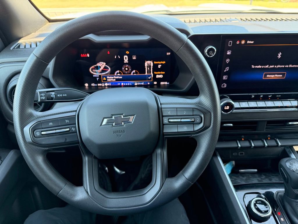 Used 2025 Chevrolet Colorado Trail Boss image 12