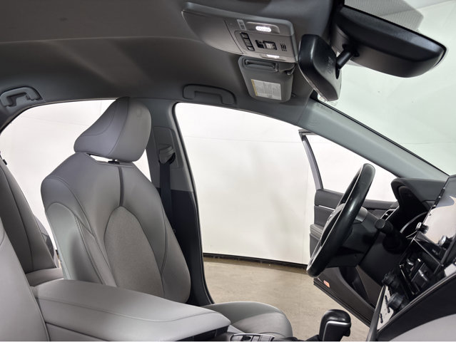 Used 2023 Toyota Camry XLE image 28