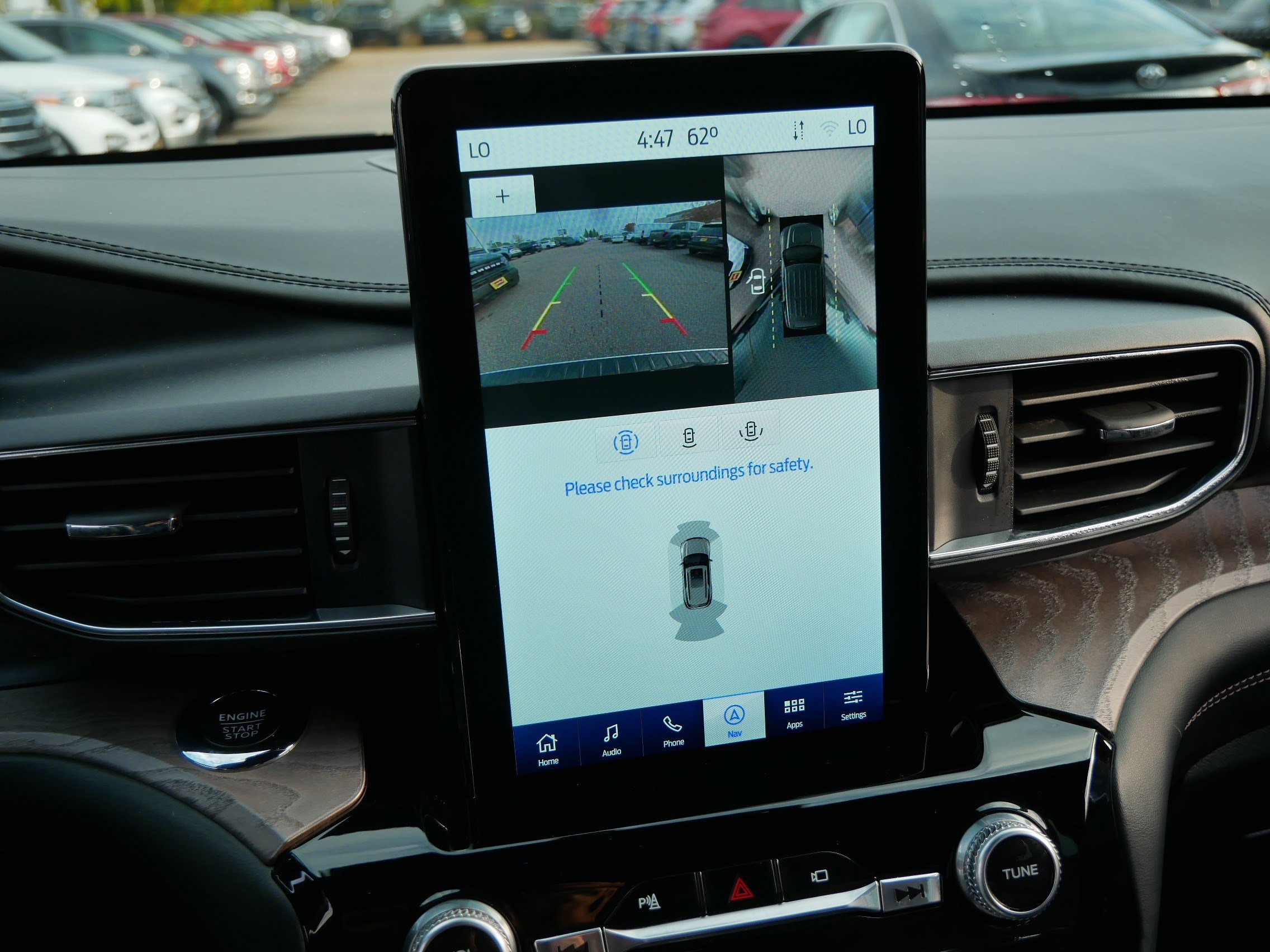 Certified 2022 Ford Explorer Platinum w/ Equipment Group 601A image 31