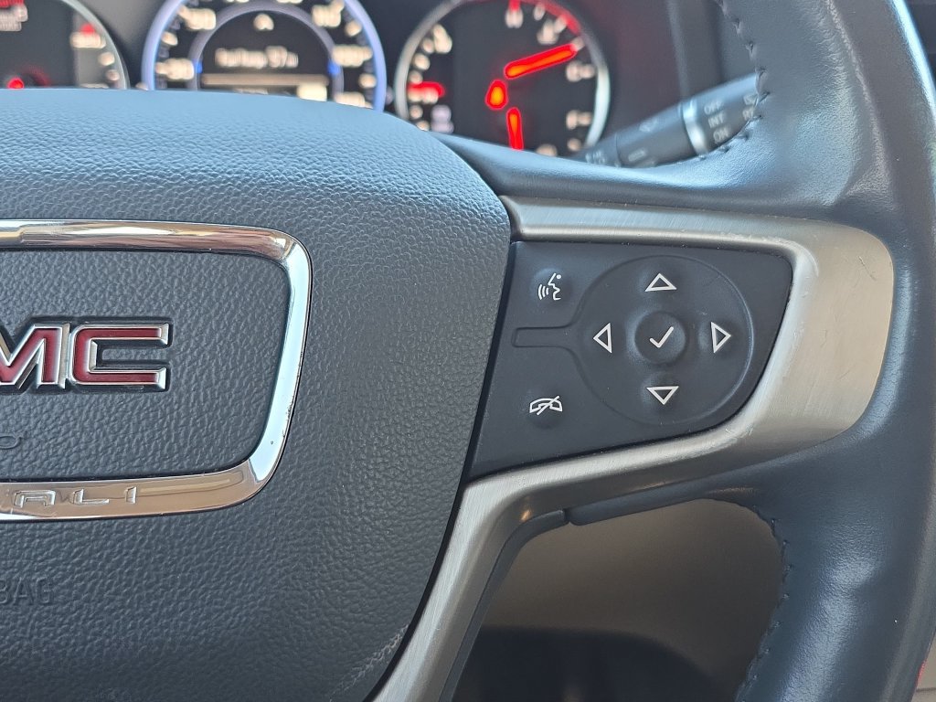 Used 2021 GMC Acadia Denali w/ Denali Technology Package FWD image 24