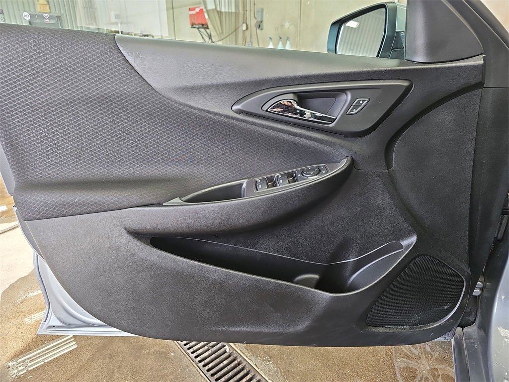 Used 2024 Chevrolet Malibu LT image 25