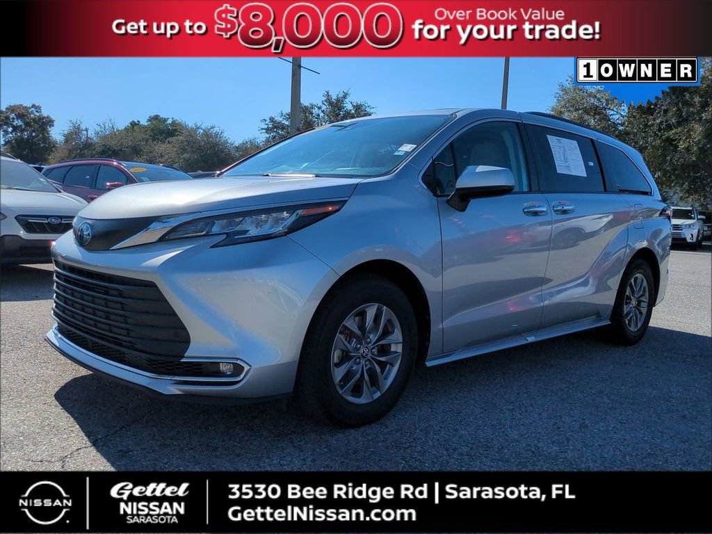 Used 2023 Toyota Sienna XLE