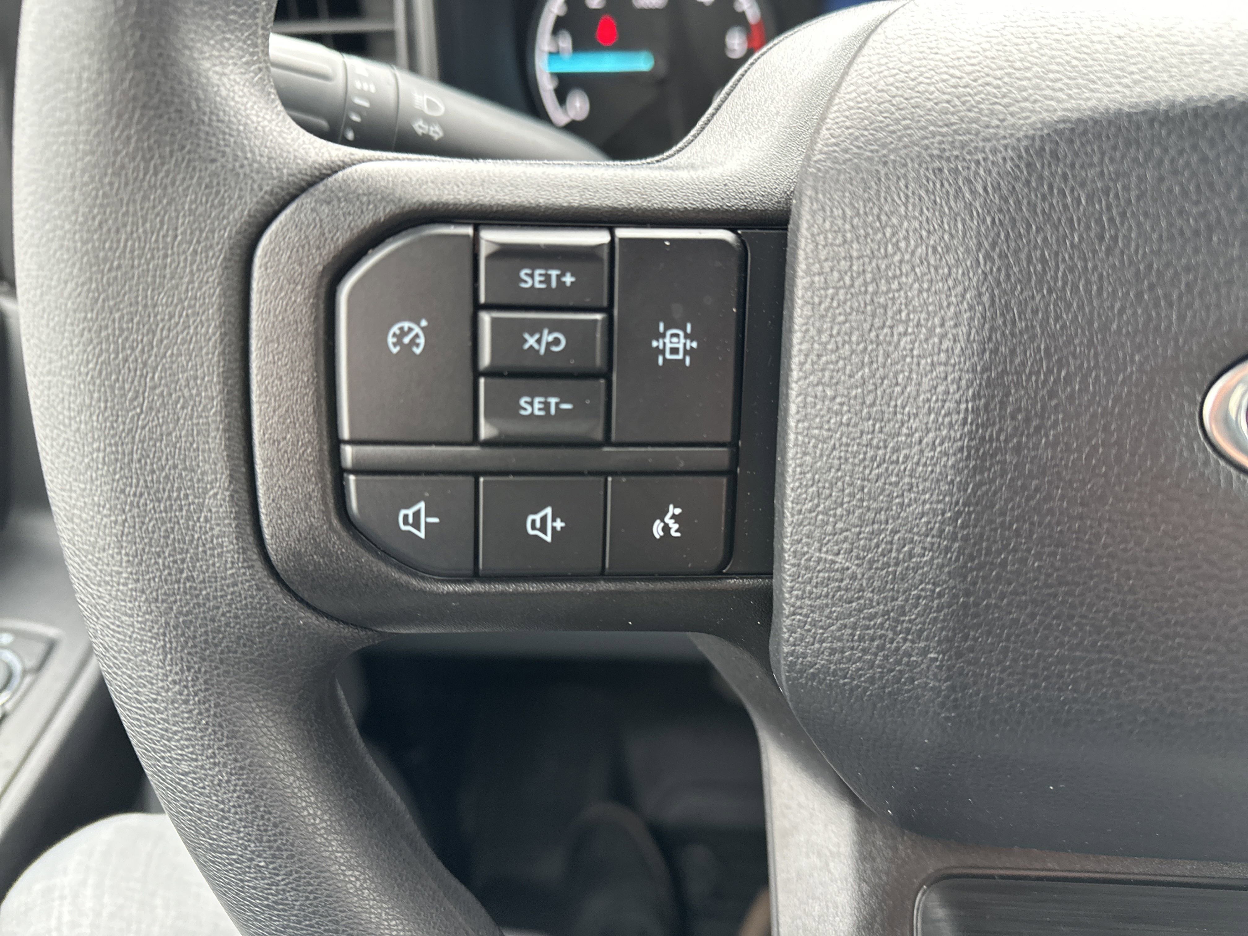 New 2024 Ford F350 XL w/ XL Chrome Package image 19