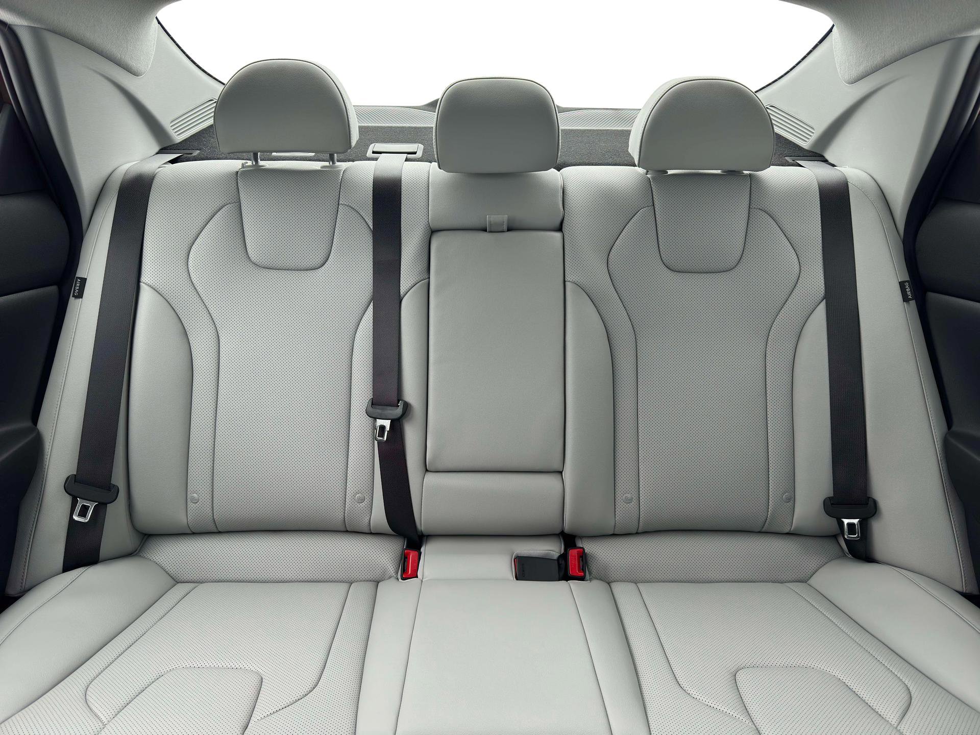 New 2026 Hyundai Elantra Limited FWD image 16