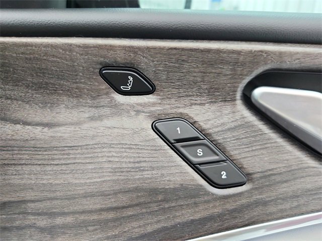 Used 2022 Jeep Grand Cherokee L Overland w/ Advanced Protech Group III image 49