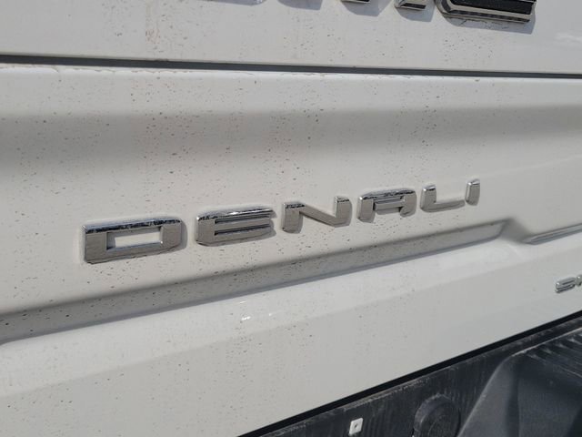 Used 2025 GMC Sierra 1500 Denali Ultimate image 7