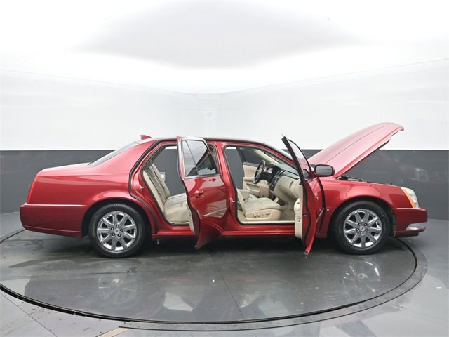 Used 2009 Cadillac DTS image 56