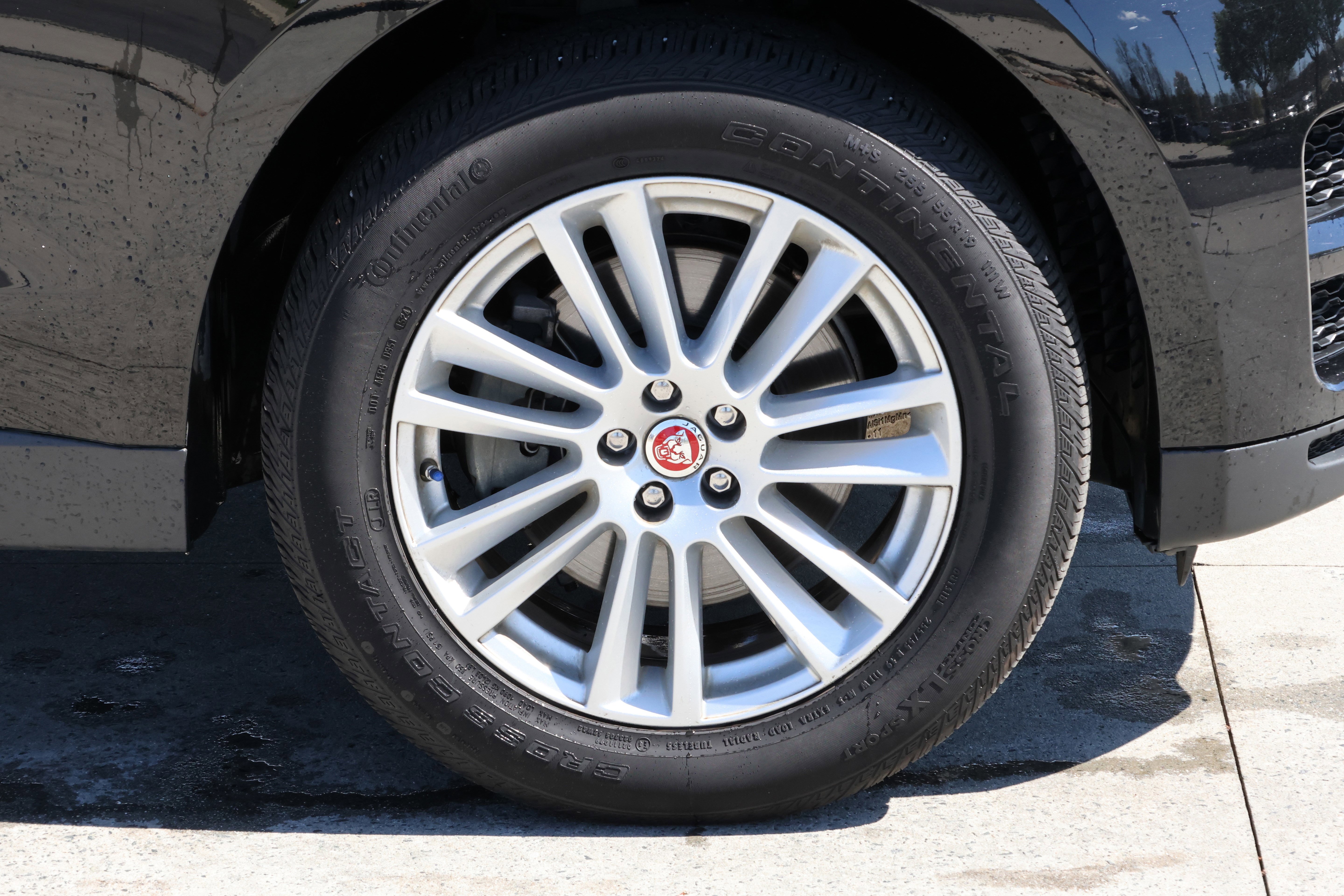 Used 2020 Jaguar F-PACE Prestige image 11