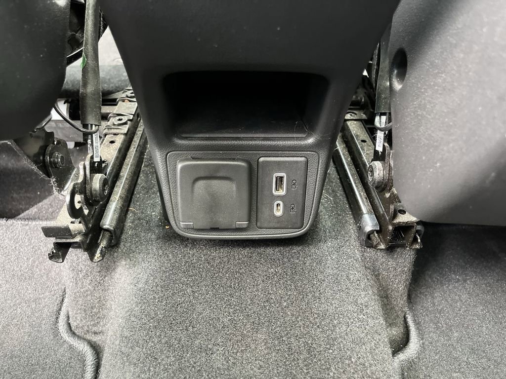 Certified 2023 Chevrolet TrailBlazer RS w/ Sun and Liftgate Package image 21