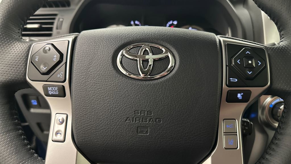 Used 2024 Toyota 4Runner Limited AWD/4WD image 17