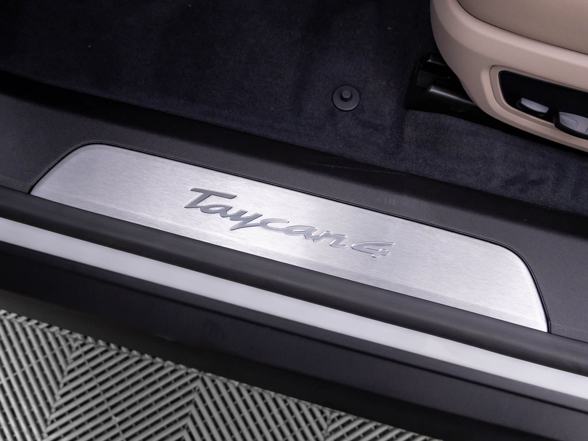 New 2026 Porsche Taycan AWD/4WD image 15