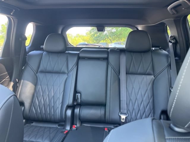 New 2026 Mitsubishi Outlander SEL Black Edition FWD image 23