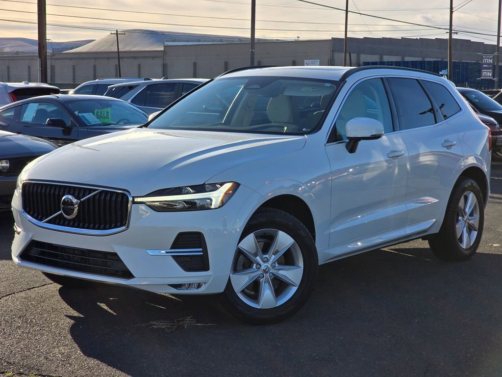 Used 2022 Volvo XC60 B5 Momentum