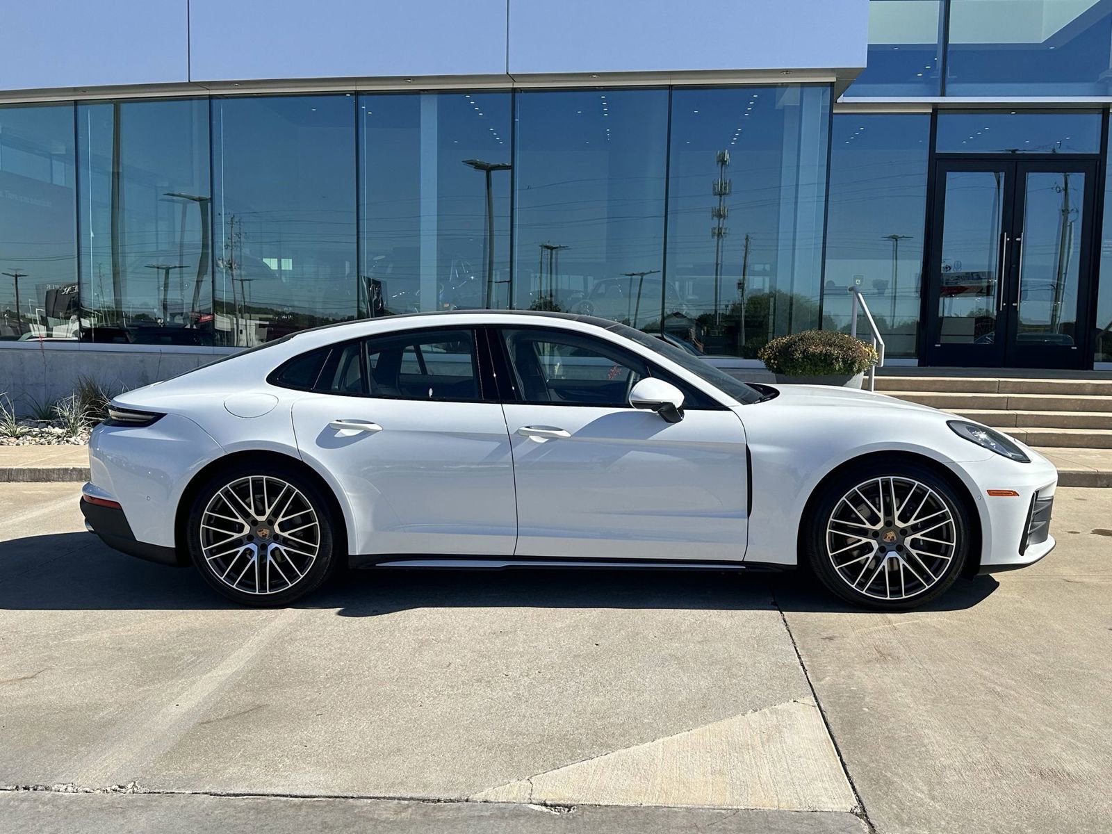 New 2026 Porsche Panamera 4 AWD/4WD image 8