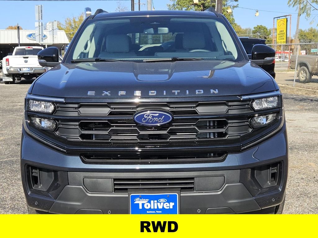 New 2025 Ford Expedition Active image 3