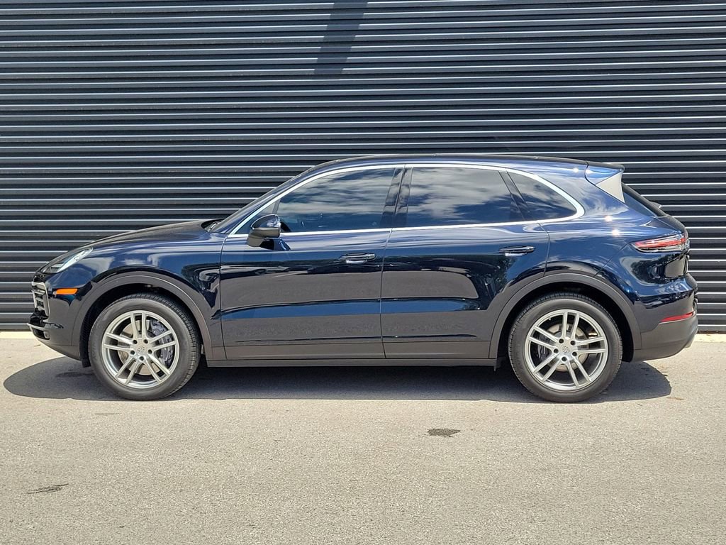 Certified 2022 Porsche Cayenne image 2