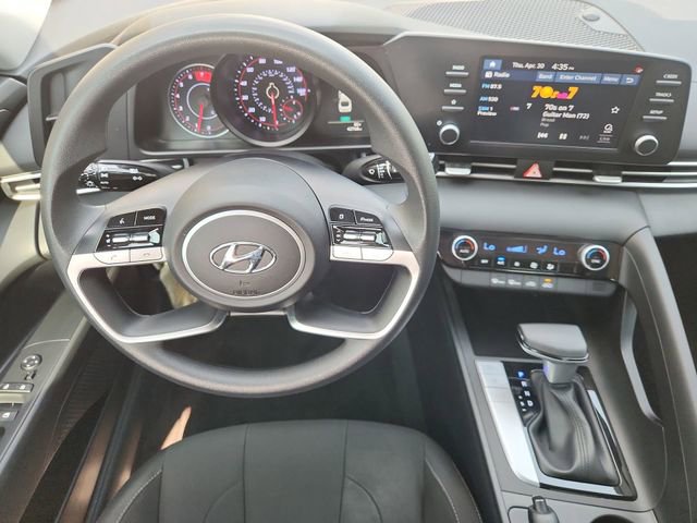 Used 2023 Hyundai Elantra SEL w/ Cargo Package FWD image 11