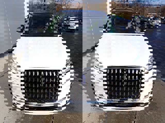 New 2026 Lincoln Corsair Grand Touring image 9