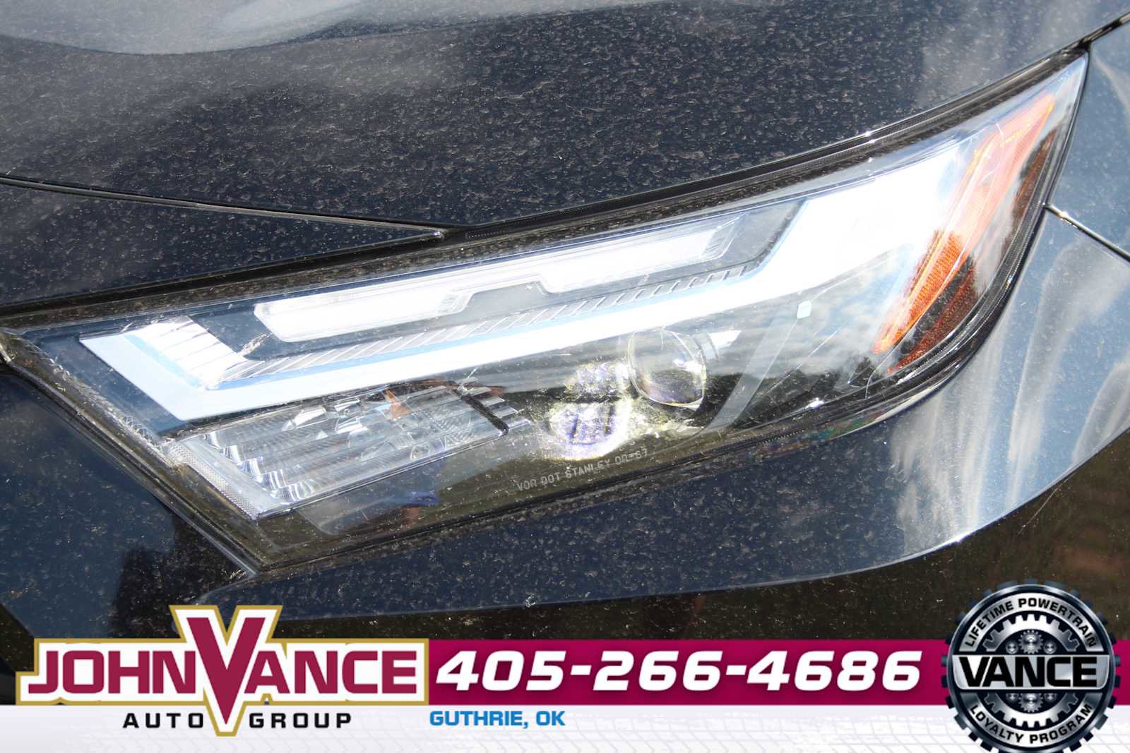 Used 2025 Toyota RAV4 LE AWD/4WD image 4