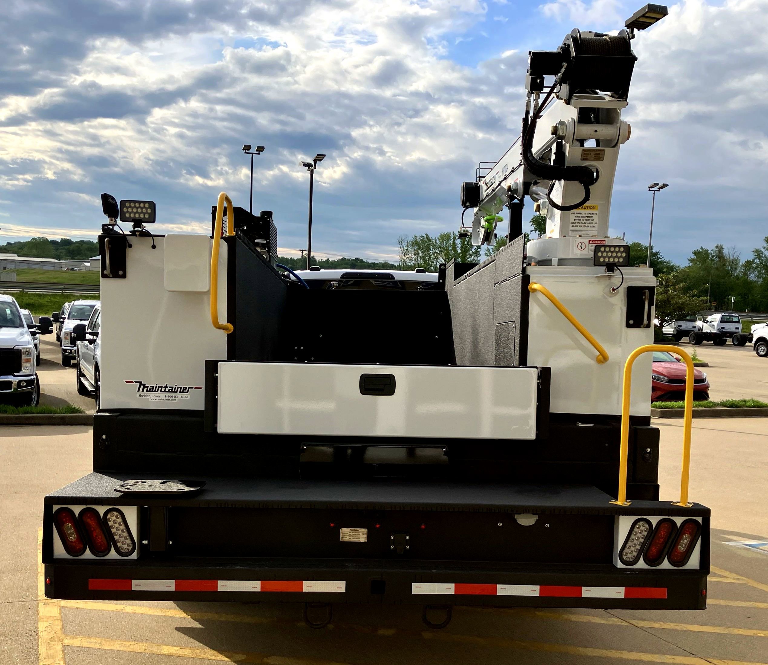 New 2025 Ford F550 4x4 SuperCab Super Duty image 5