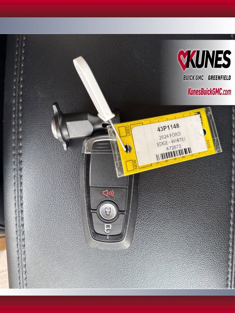 Used 2024 Ford Edge SEL image 18