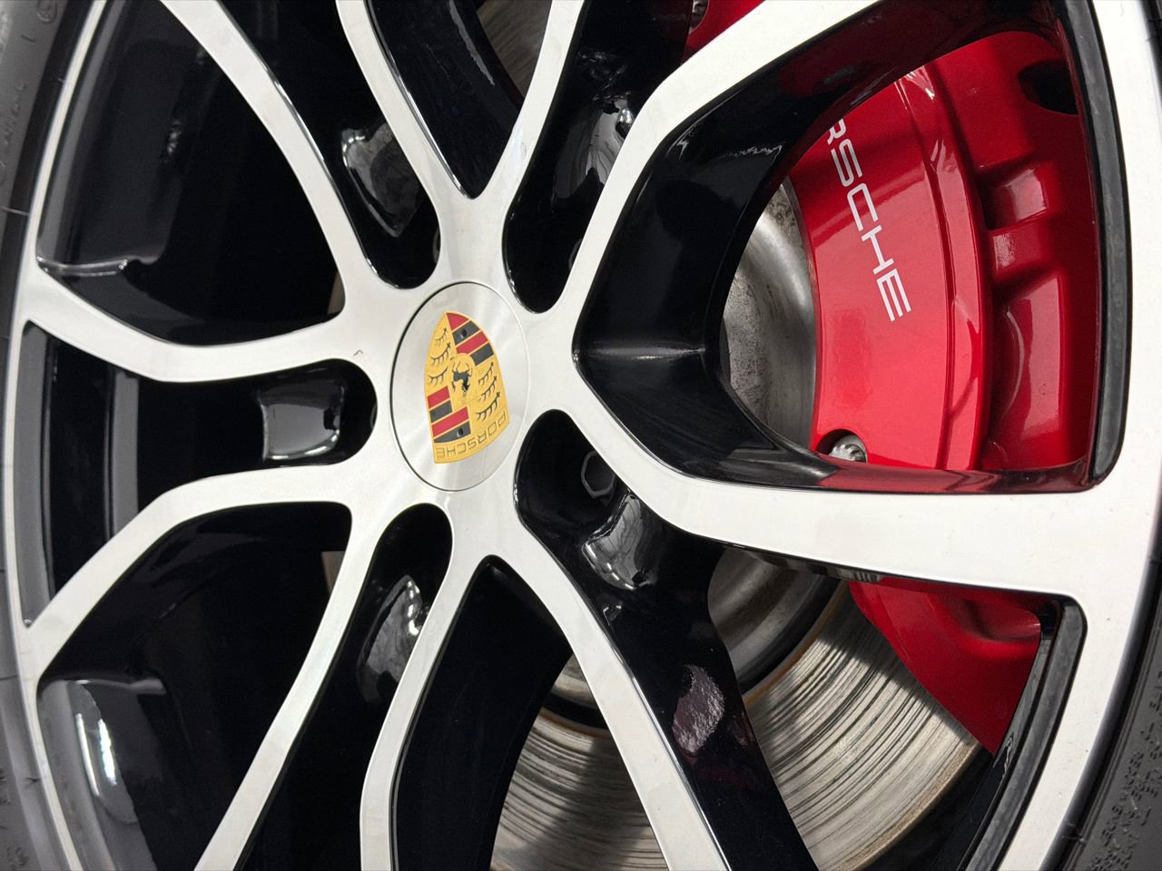 Used 2024 Porsche Cayenne S image 17