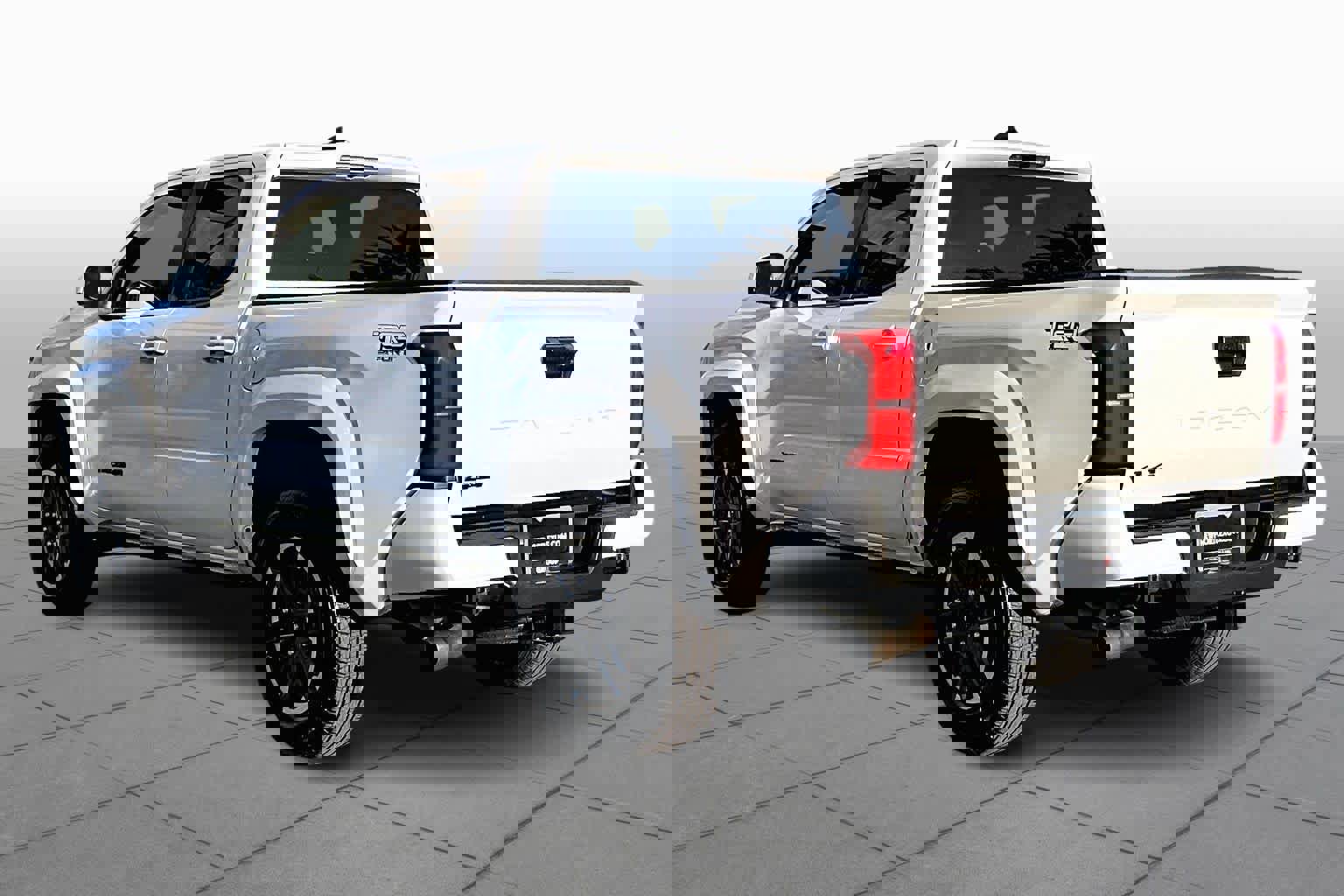 Used 2025 Toyota Tacoma TRD Sport image 11