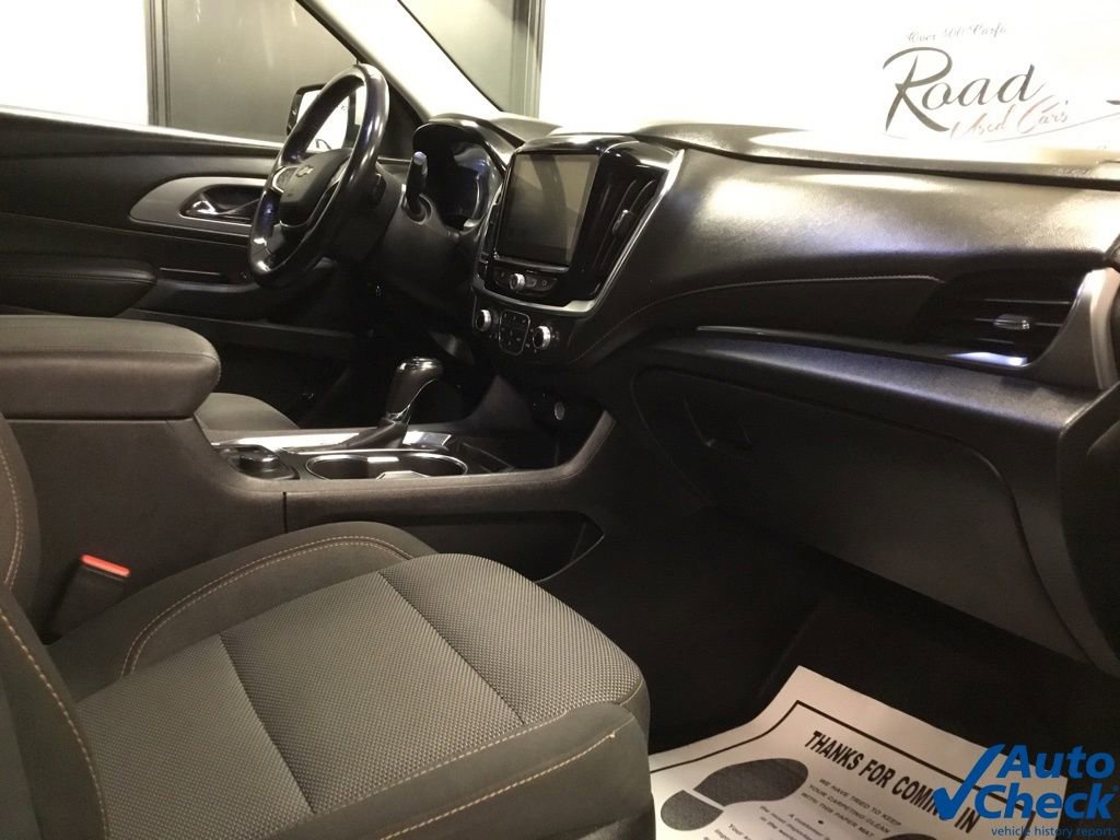 Used 2018 Chevrolet Traverse LT image 39