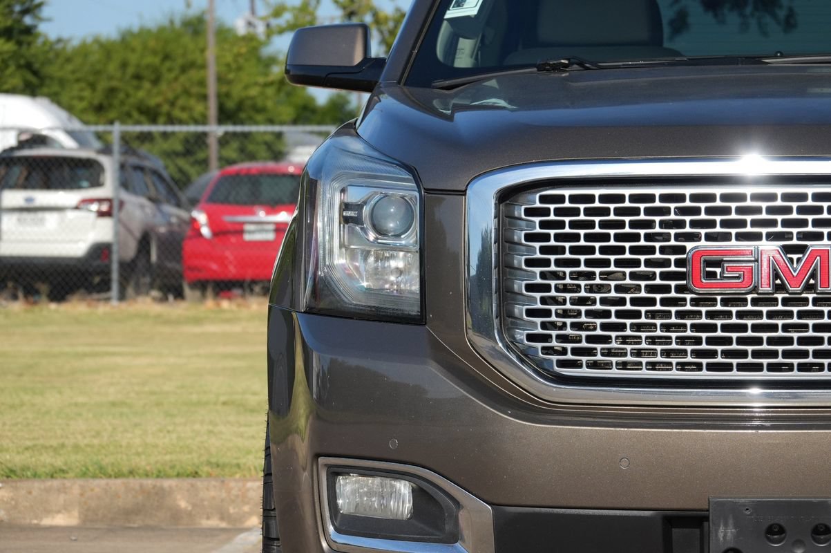 Used 2015 GMC Yukon Denali w/ Open Road Package AWD/4WD image 21