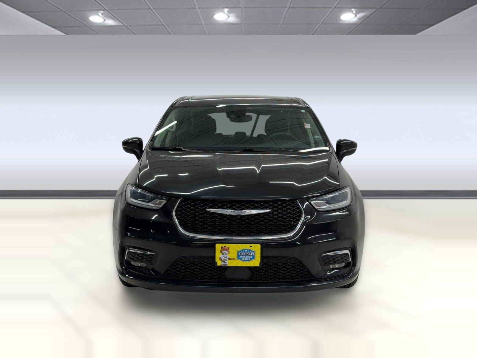 Used 2023 Chrysler Pacifica Touring-L FWD image 5