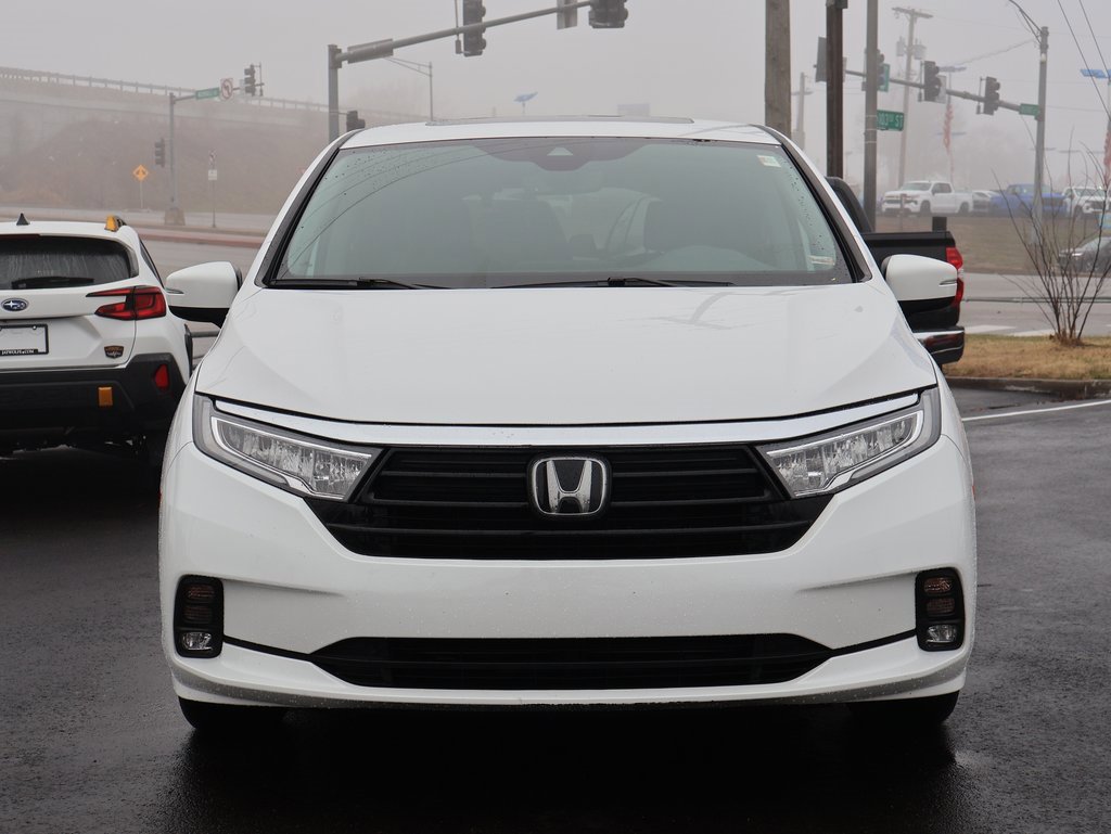 Certified 2024 Honda Odyssey EX-L image 2