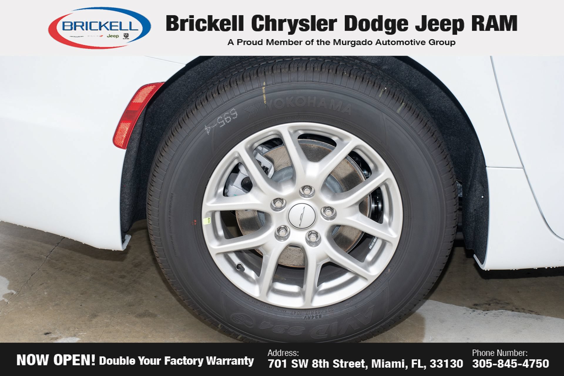 New 2027 Chrysler Pacifica Select FWD image 41