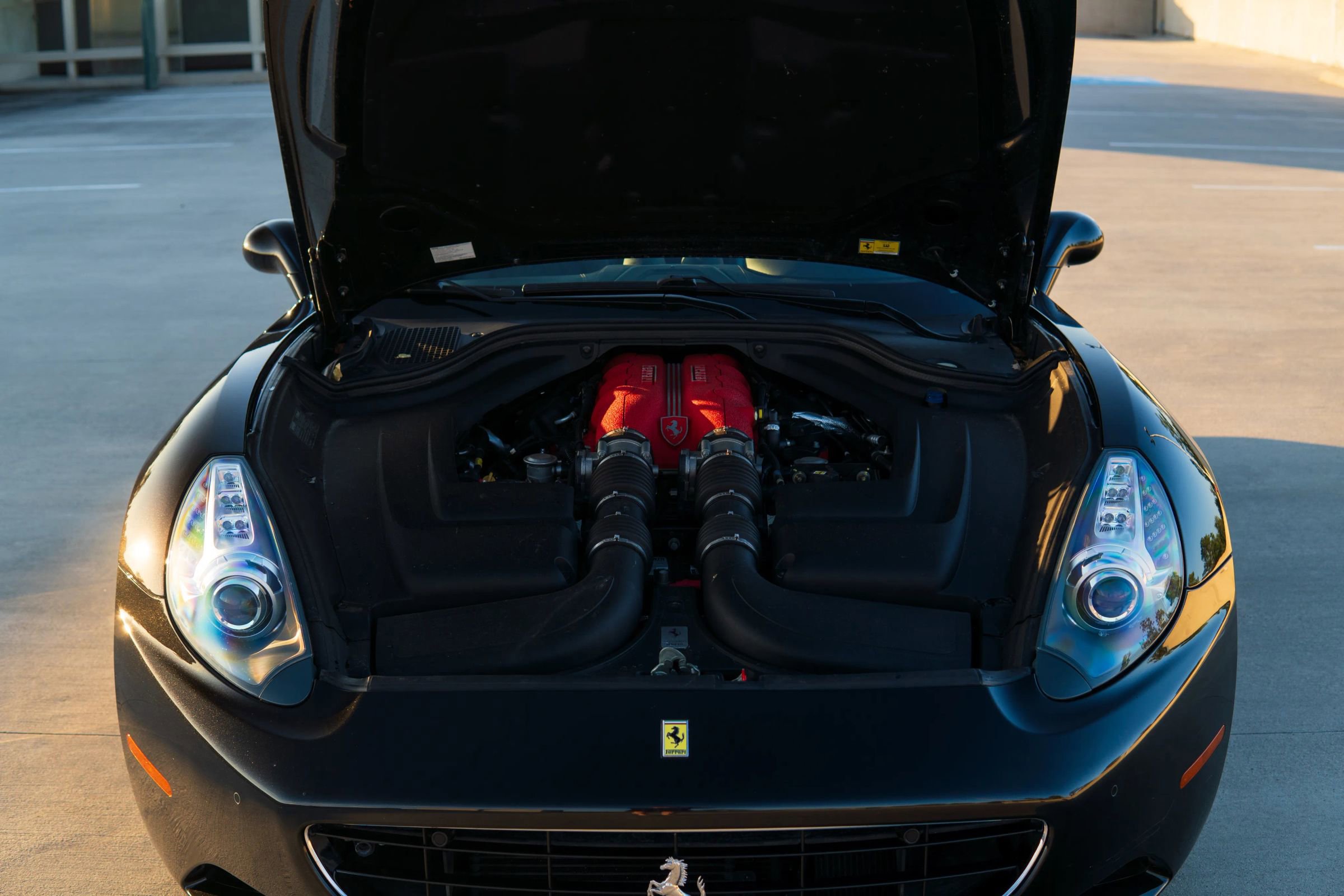 Used 2010 Ferrari California RWD image 21
