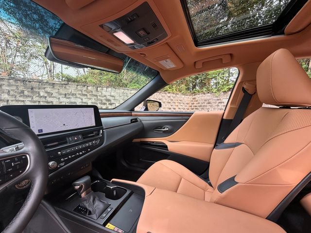 Certified 2024 Lexus ES 300h w/ Premium Package FWD image 30