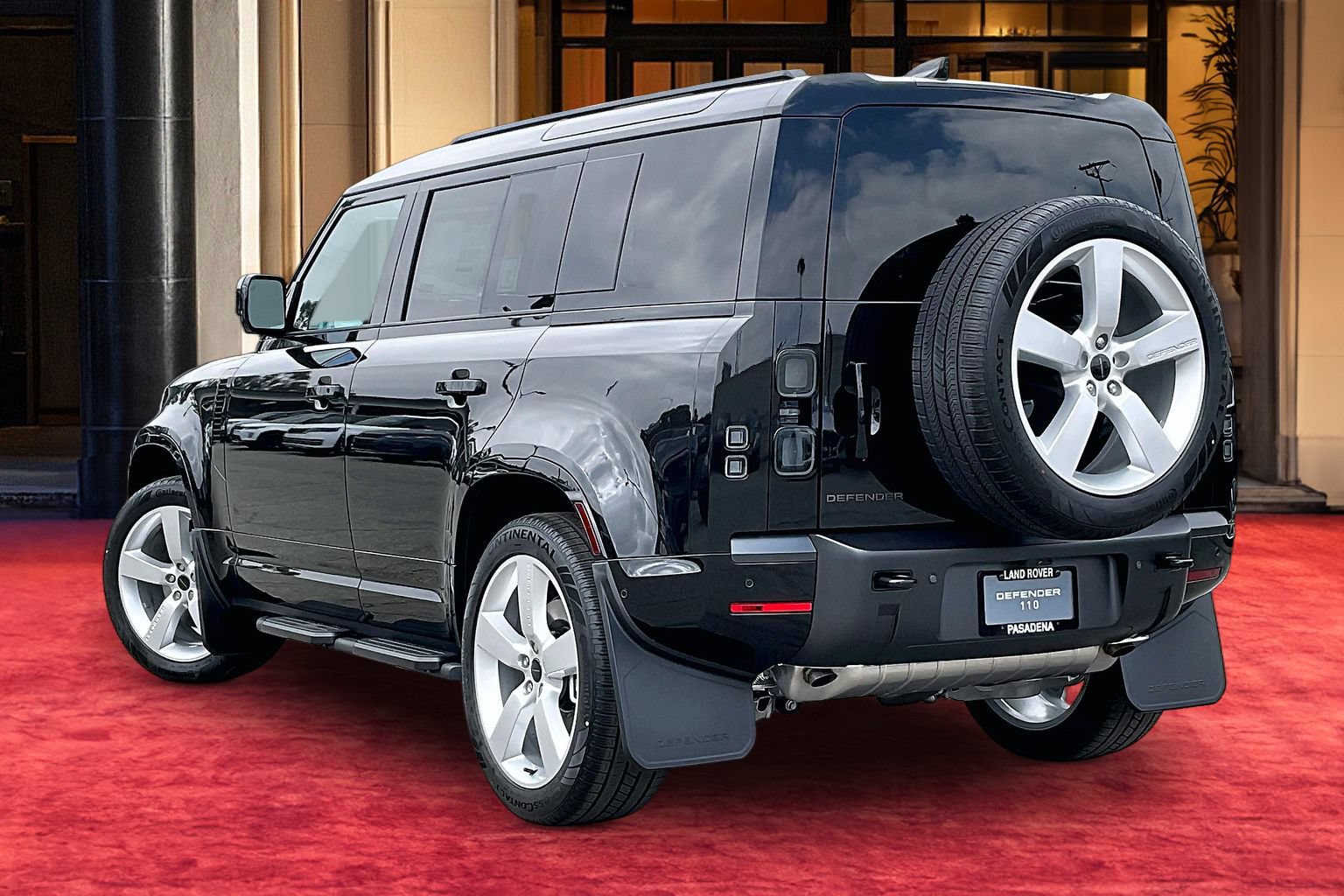 New 2026 Land Rover Defender 110 X-Dynamic SE AWD/4WD image 4