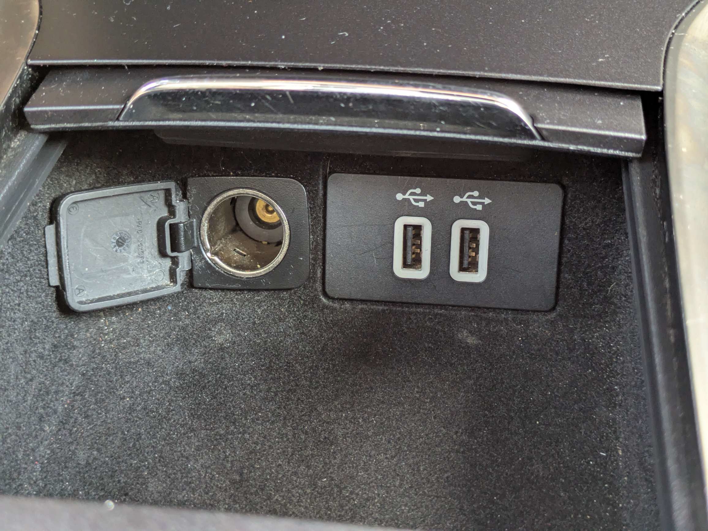 Used 2017 Lincoln MKC Premiere FWD image 25