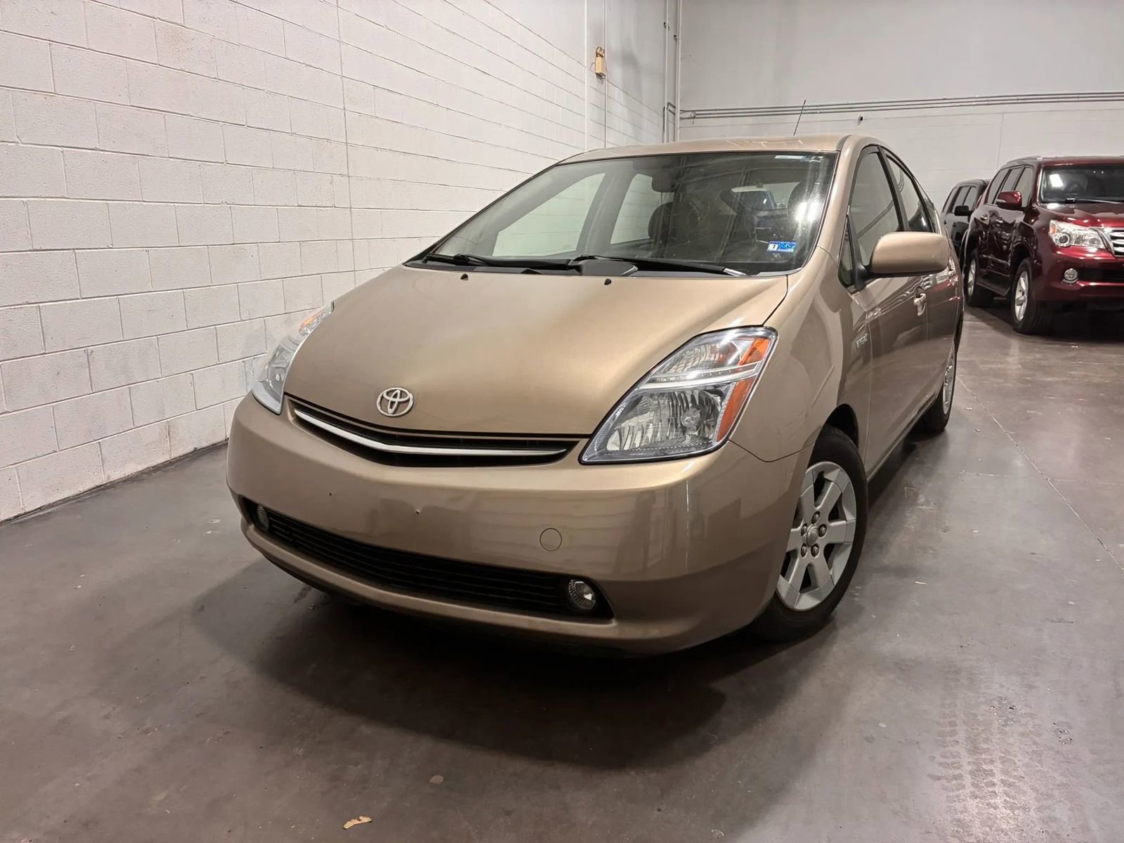 Used 2006 Toyota Prius Hatchback 4D image 2